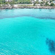 Room in Apartment - Green Sea Villa Helen Inn Located at Kilometer 4 C