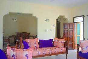 Siku Moja Villa - Beautiful Beach Family Villa