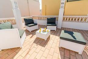 2bedroom House Cozy Typical Restored Single Storey 5 min From the Fuse