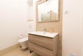 2bedroom House Cozy Typical Restored Single Storey 5 min From the Fuse