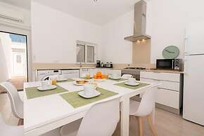 2bedroom House Cozy Typical Restored Single Storey 5 min From the Fuse