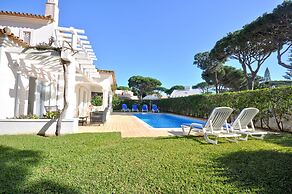 Charming Villa, Private Pool, Walking Distance to Centre, Free AC & Wi