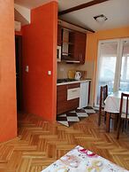 Hotel Apartments  Bella Mare Belgrade