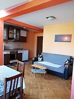 Hotel Apartments  Bella Mare Belgrade