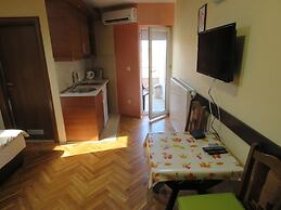 Hotel Apartments  Bella Mare Belgrade