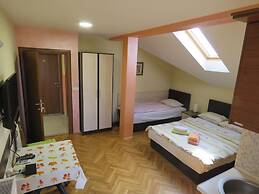 Hotel Apartments  Bella Mare Belgrade