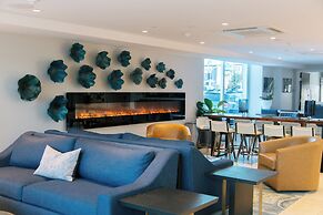 H2O Hermosa Beach Hotel