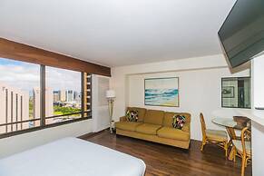 One Bedroom Condos with Lanai near Ala Wai Harbor - Perfect for 2 Gues