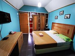 OYO 90038 Dalyla Inn Chalet