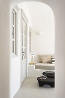 Armenaki -  Adults Only