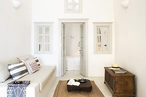 Armenaki -  Adults Only