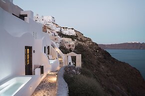 Armenaki -  Adults Only