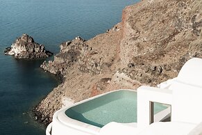 Armenaki -  Adults Only