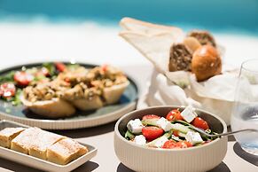 Armenaki -  Adults Only