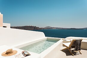 Armenaki -  Adults Only