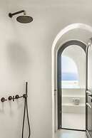 Armenaki -  Adults Only