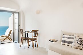 Armenaki -  Adults Only