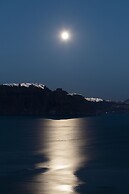 Armenaki -  Adults Only