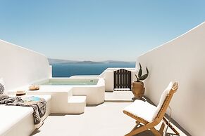 Armenaki -  Adults Only