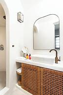 Armenaki -  Adults Only