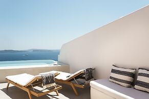 Armenaki -  Adults Only