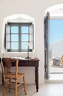 Armenaki -  Adults Only