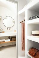 Armenaki -  Adults Only