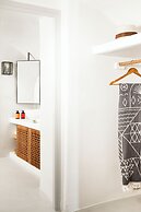 Armenaki -  Adults Only