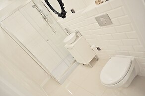 Warsaw Concierge Opera Apartment