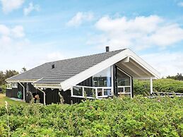 6 Person Holiday Home in Hjorring
