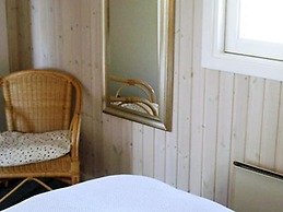 Splendid Holiday Home in Dronningmolle near Beach