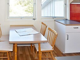 8 Person Holiday Home in Oksvoll