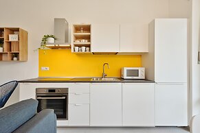 Urban House Carducci - Apartments