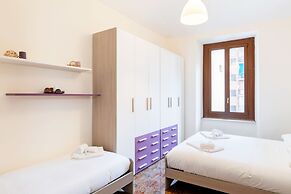 Dante Subway Apartment