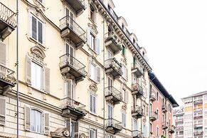 Dante Subway Apartment