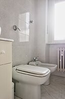 Toc-Toc Apartment a 10 min dall'Ospedale Maria Vittoria