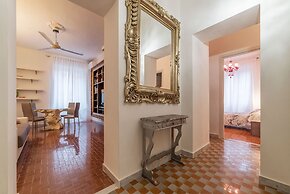 Piramide & Testaccio Design Flat