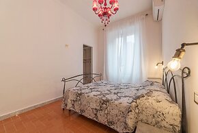 Piramide & Testaccio Design Flat