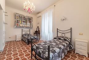Piramide & Testaccio Design Flat