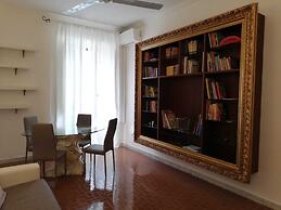 Piramide & Testaccio Design Flat