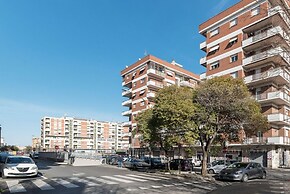 Pigneto & Malatesta Subway Flat