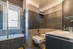 Pigneto & Malatesta Subway Flat