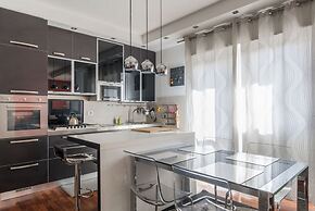 Pigneto & Malatesta Subway Flat