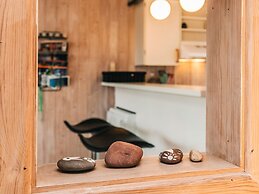 Graceful Holiday Home in Humble near Sea