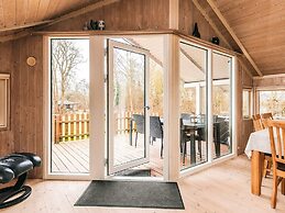 Graceful Holiday Home in Humble near Sea