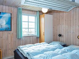 9 Person Holiday Home in Grenaa-by Traum