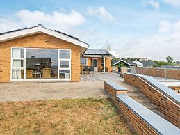 6 Person Holiday Home in Ebeltoft