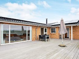 6 Person Holiday Home in Ebeltoft