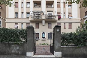 Pigneto Colourful Apartment