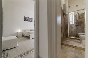 Colosseo & Colle Oppio Cozy Apartment